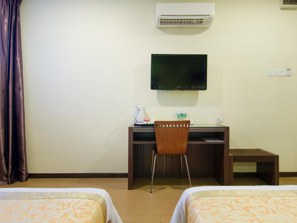 Eight Days Boutique Hotel - Mount Austin ジョホールバル エクステリア 写真