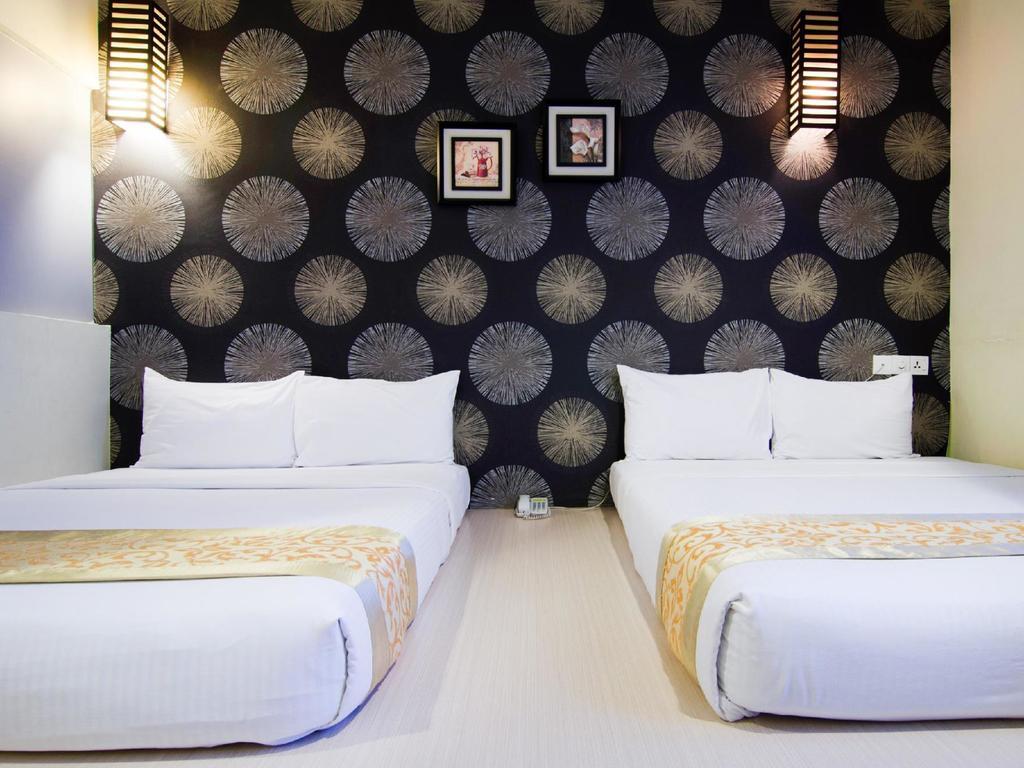 Eight Days Boutique Hotel - Mount Austin ジョホールバル エクステリア 写真
