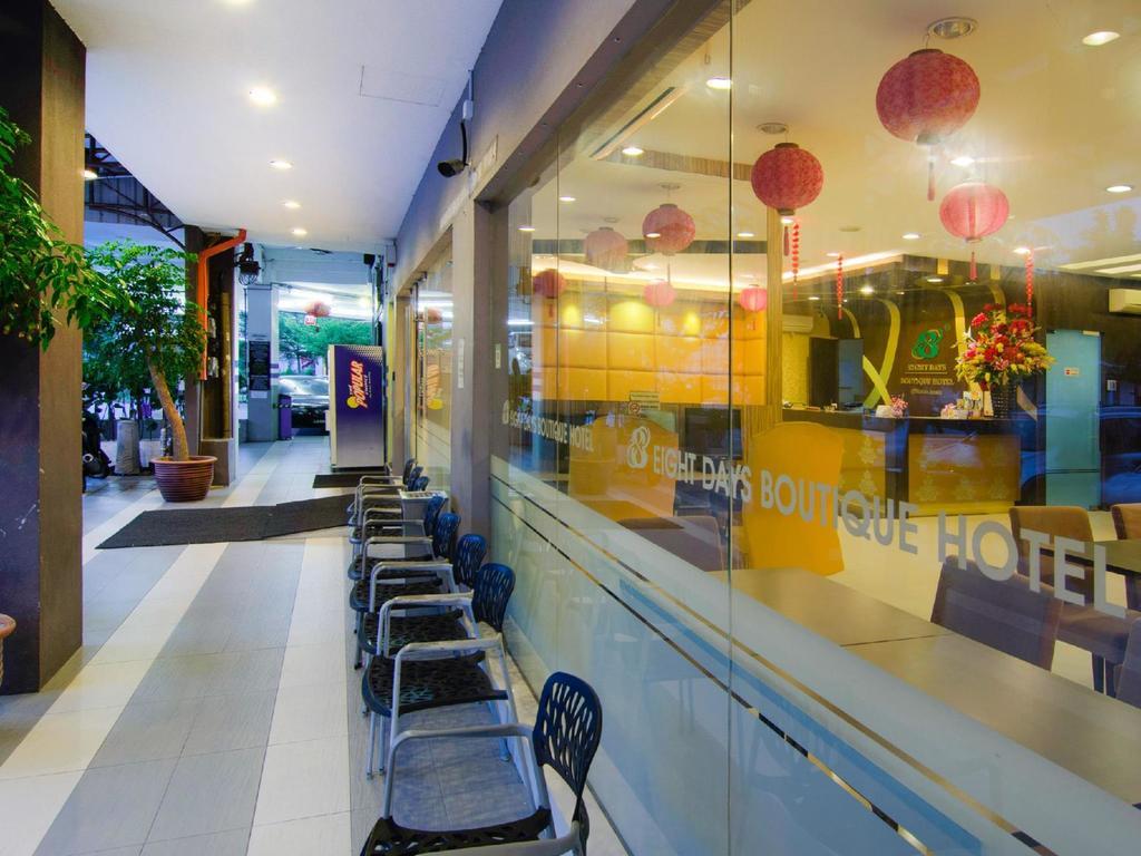 Eight Days Boutique Hotel - Mount Austin ジョホールバル エクステリア 写真