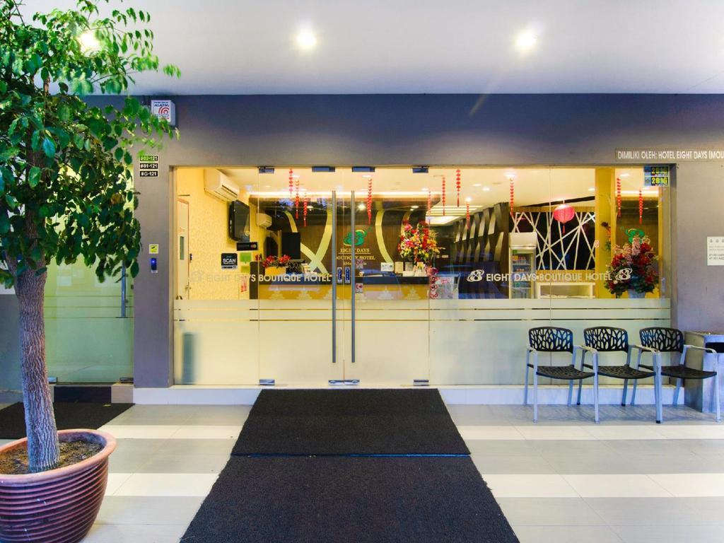 Eight Days Boutique Hotel - Mount Austin ジョホールバル エクステリア 写真